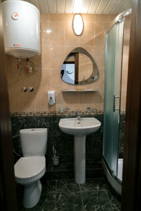Tourist Hotel Kharkiv Bagian luar foto