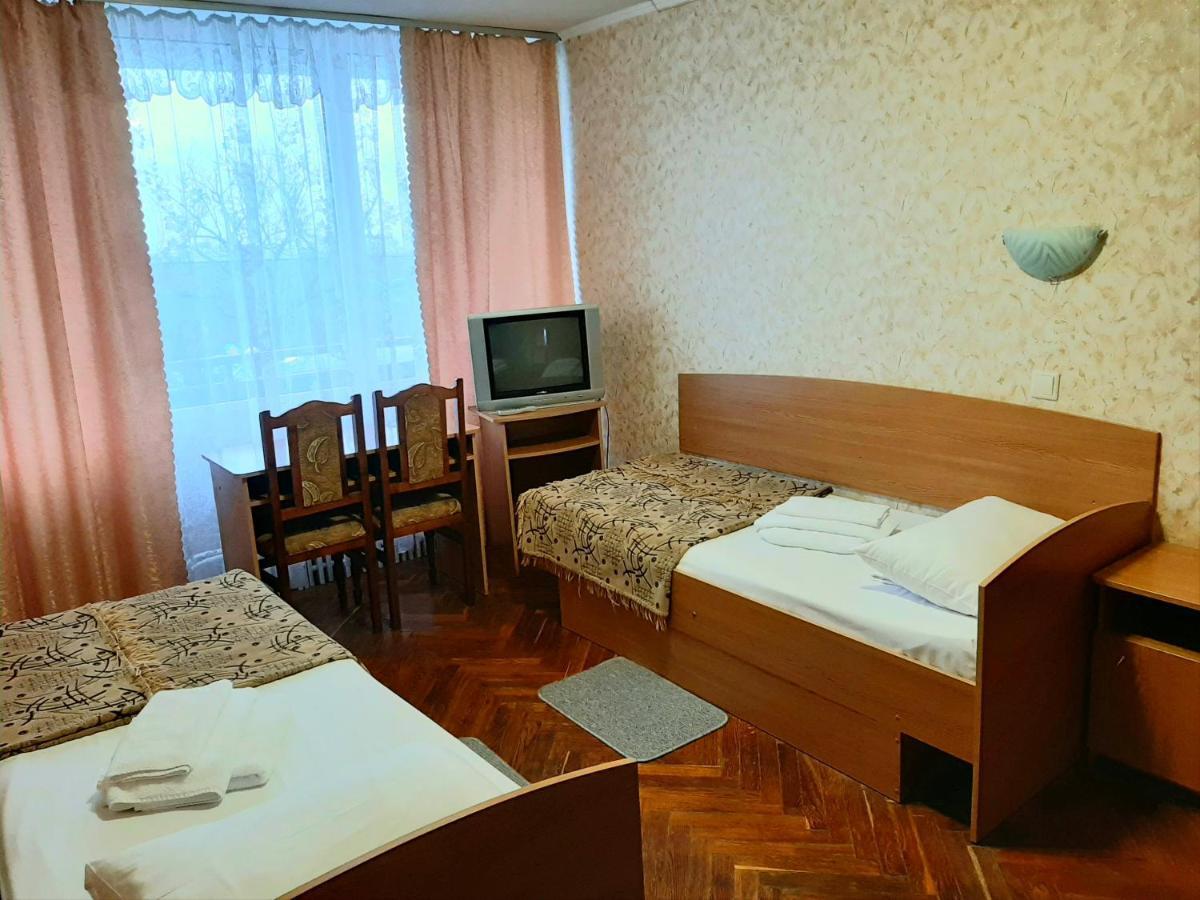 Tourist Hotel Kharkiv Bagian luar foto