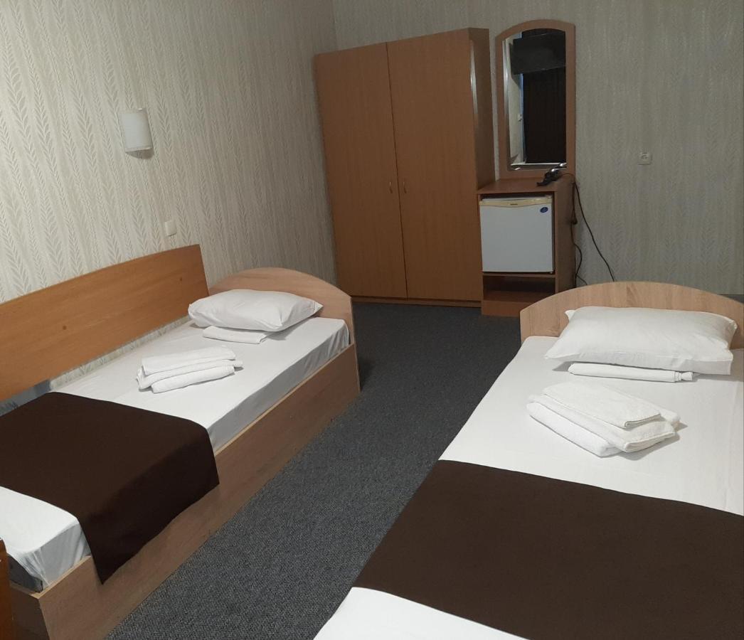 Tourist Hotel Kharkiv Bagian luar foto
